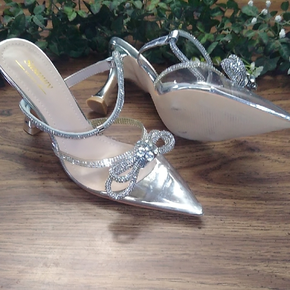 Silver Bling Heels with Crystal Embellishment Size 7.5